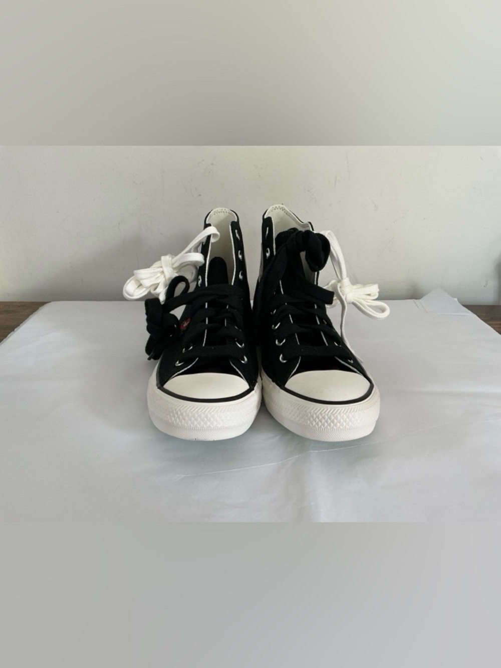 Converse Wmns Chuck Taylor All Star High 'Cross Stitch Roses - Picture 2 of 6